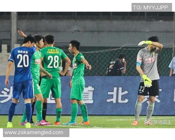 武汉足球队状态变革引发热议球迷期待新篇章的崛起与挑战